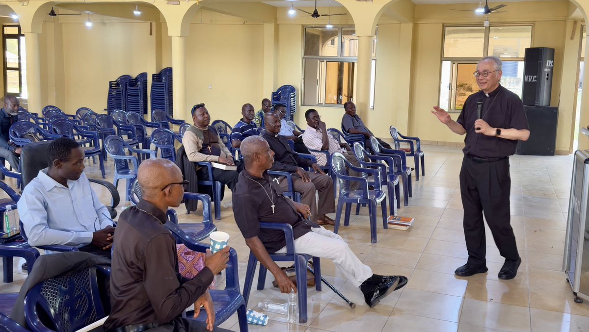 CTSFWedu's tweet photo. Dr. Naomichi Masaki, the Reverend Victor H. and Lydia Dissen Professor of the Lutheran Confessions, presented at the Evangelical Lutheran Church of Ghana (ELCG) Stakeholders’ Conference in Kumasi, Ghana, April 22–24. Photos: Sidney Donkoh and Rev. Emmanuel Otoo. #ctsfw https://t.co/dwO4enpAcM