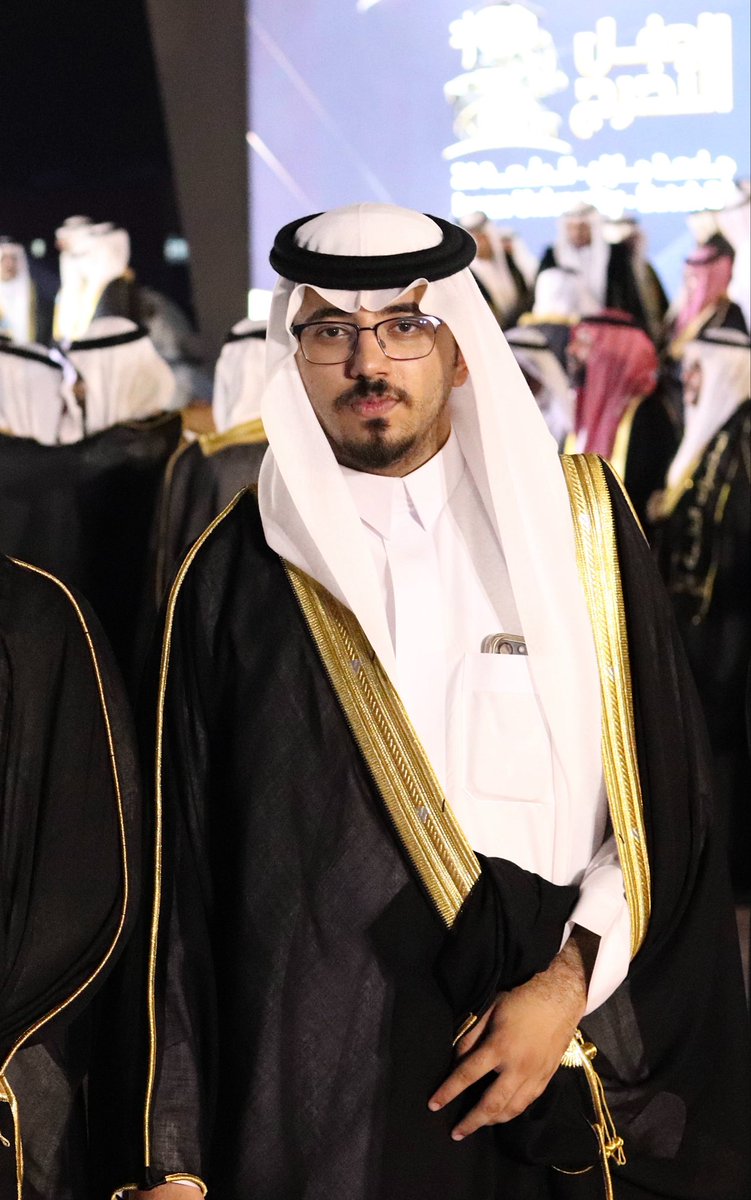 اللهم لك الحمد على التمام❤️
تخرجنا من كلية علوم الحاسب