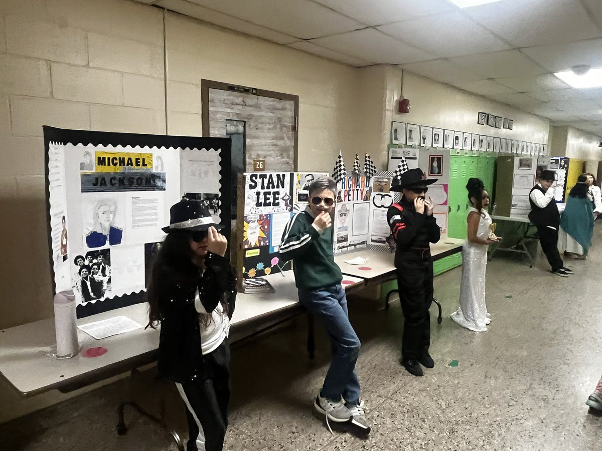 DrChrisOtt's tweet photo. Great night at Drum Point this week as our 4th graders put on their annual Wax Museum presentations! @BTPSLearns @BrickSupt https://t.co/u30p43u0DB