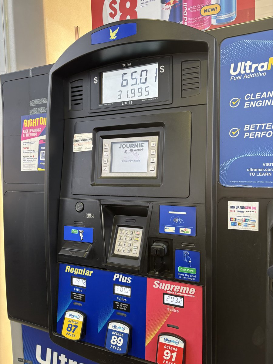 dawn_kimmy_nl's tweet image. 65.00 for 1/2 tank of gas in my car! 🚘 🚗⛽️

#gross