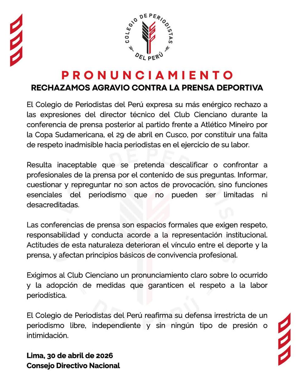 Gustavo Adrianzén Romo tweet media