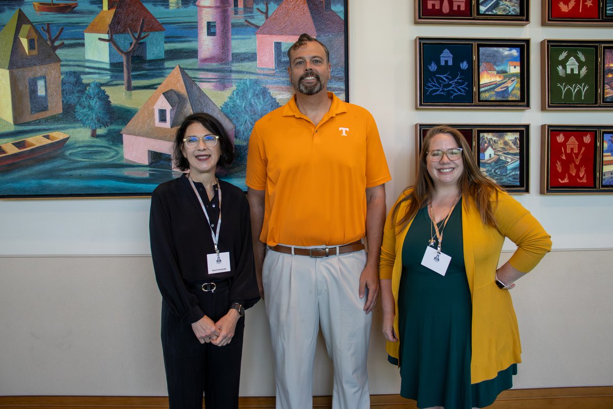UTKSIS's tweet photo. SIS had strong representation at this year’s @TNLA Conference in Knoxville. Faculty, staff, students, &amp; alumni presented research, connected with prospective students, &amp; gathered for an alumni reception throughout the week. Proud to showcase @UTKnoxville SIS. @UTKLibraries @UTCCI https://t.co/spypLtLPqr