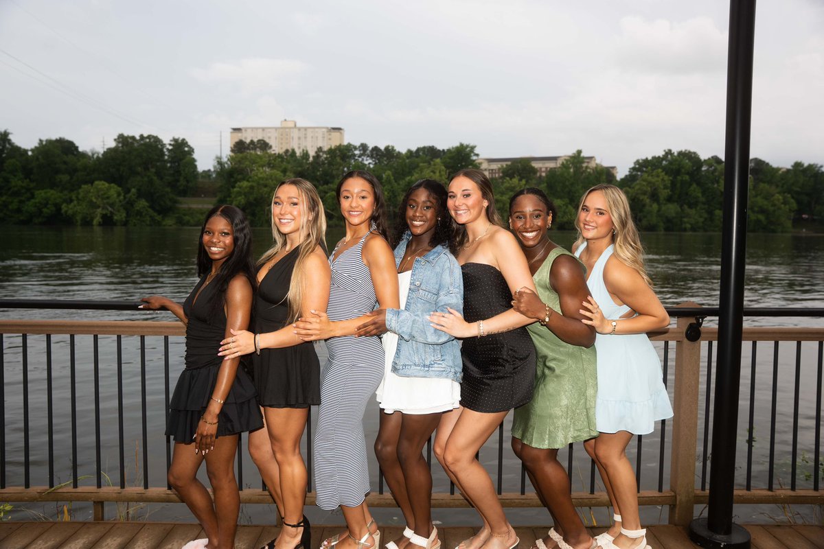 BamaGymnastics's tweet photo. Such a fun time at last night’s End of Year banquet! 🫶🏽 https://t.co/wq4HZZNbfs