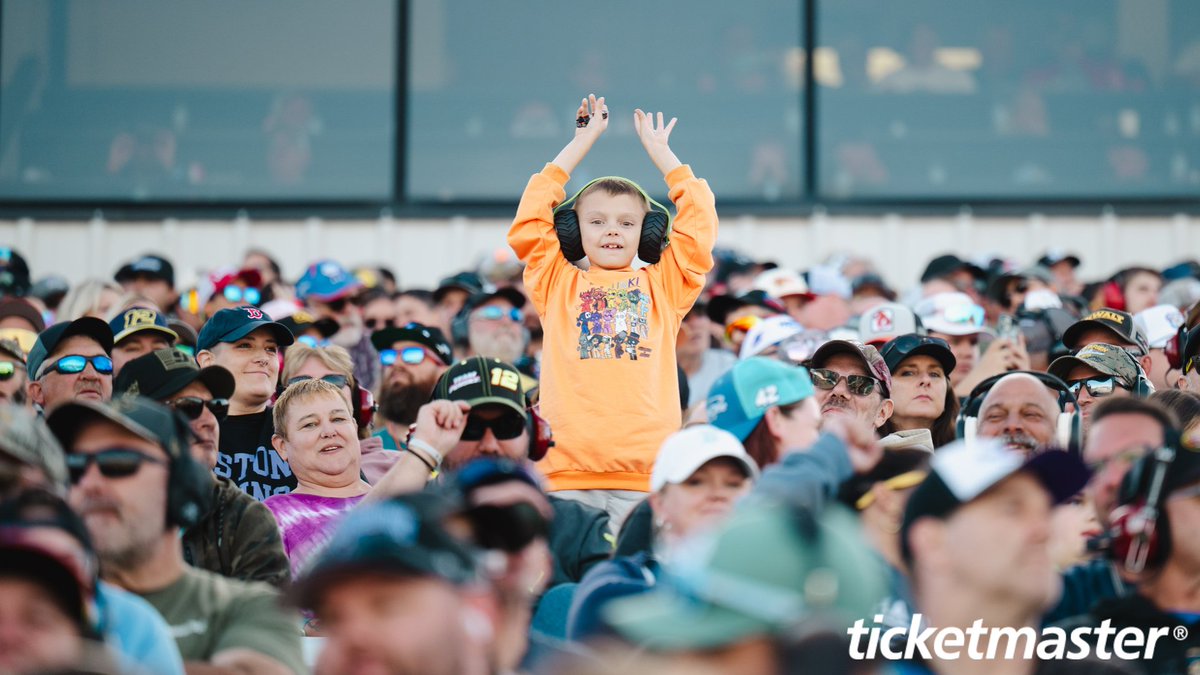 New Hampshire Motor Speedway tweet media