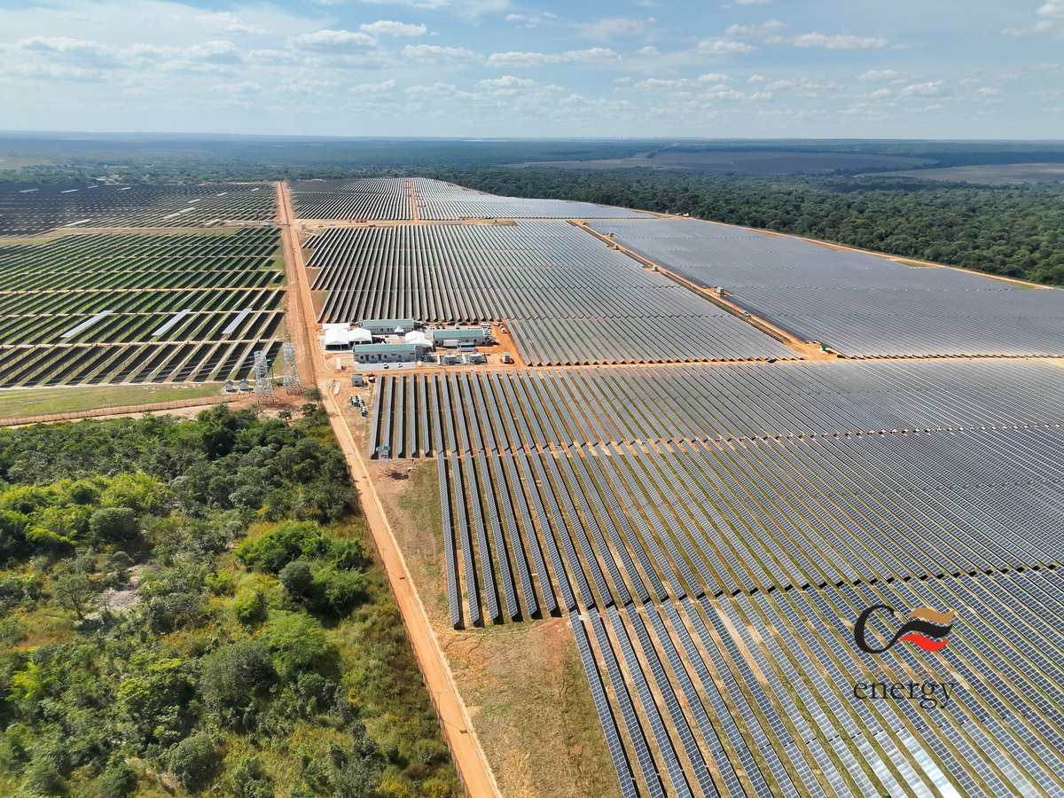 CECinvestor's tweet photo. The newly commissioned 136 MW Itimpi II Solar PV Plant in Kitwe marks a major milestone in Zambia’s clean energy journey.  

We were honoured to have His Excellency, President Hakainde Hichilema, grace the occasion, alongside senior government officials, the CEC Board and Management, and our esteemed local and international partners.  

Here’s a photo focus of the plant -a symbol of progress, innovation, and our shared commitment to a sustainable energy future.