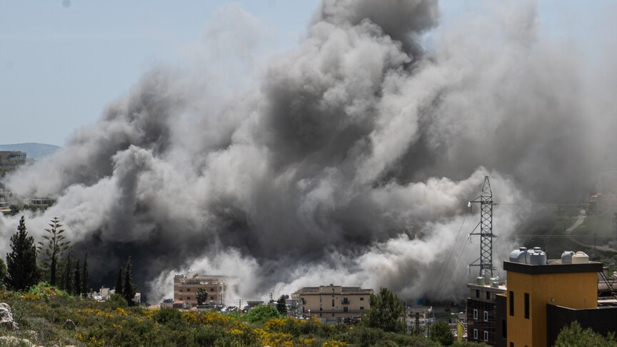 IPAZIA2025's tweet image. #RelataRefero

#Libano: nove morti ammazzati da #Israele, tra cui due bambini, in bombardamenti israeliani nel sud del Paese. I feriti sono almeno ventitré.

ansa.it/sito/notizie/t…