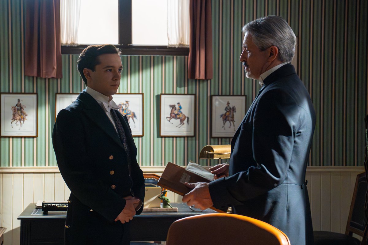 lapromesa_tve's tweet image. ¡Buenos días #promisers! Hoy en #LaPromesa

➡️ Ricardo, para tranquilidad de Santos, impedirá que la verdad salga a la luz
➡️ El duque de Carril manipula a Vera, fingiendo un amor paternal

Os esperamos a partir de las 18:35h en @la1_tve y @rtveplay 

rtve.es/n/17049252