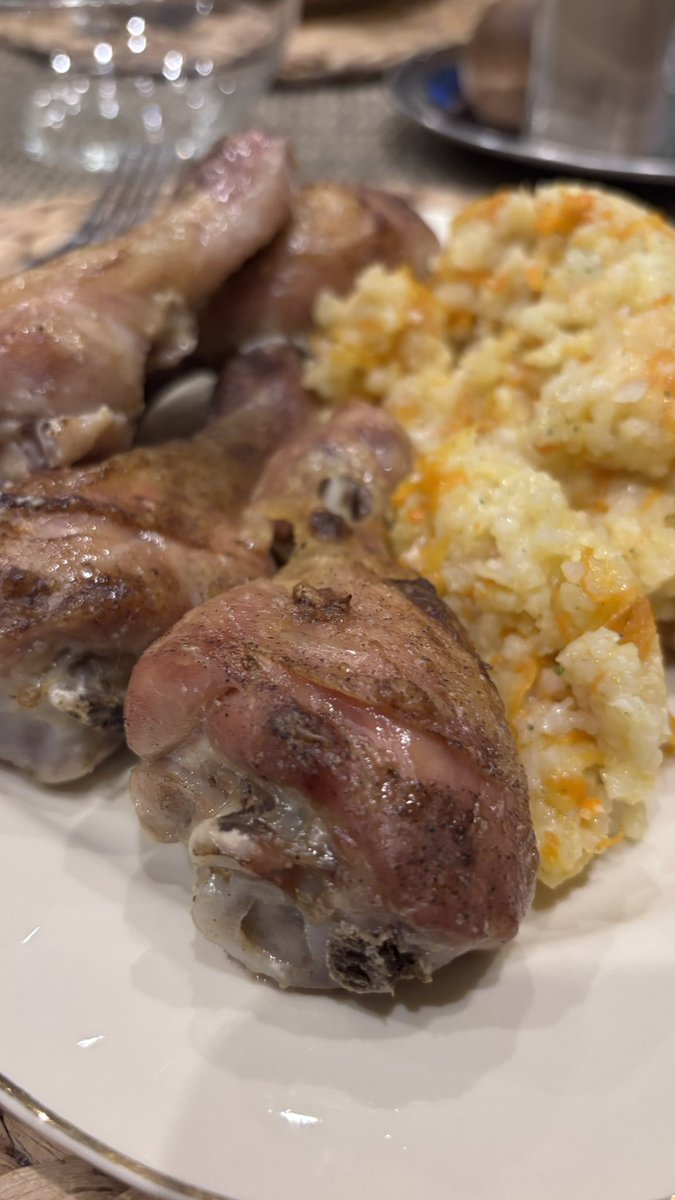 Carioca_Life's tweet image. Обед сегодня по скромному… и вкусно) 

#food #lunch