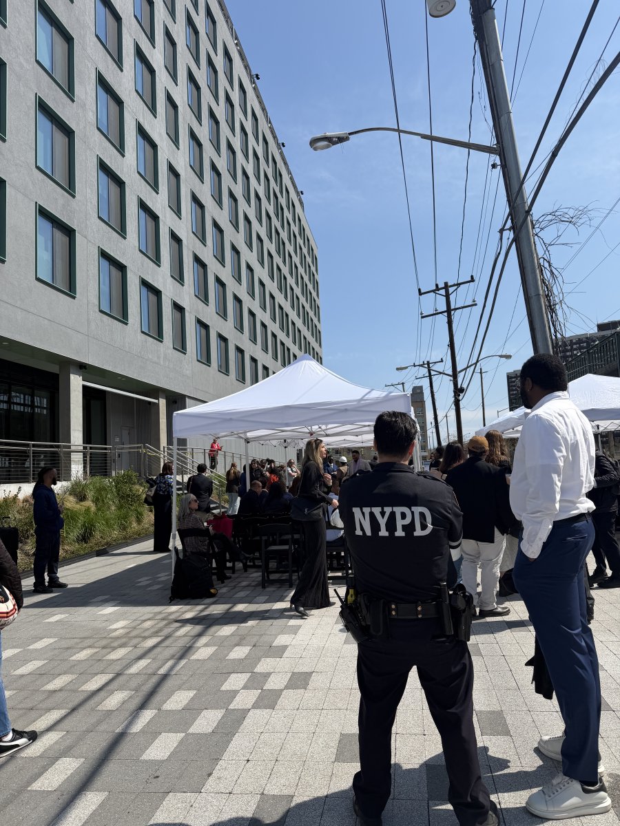 NYPD 101st Precinct tweet media