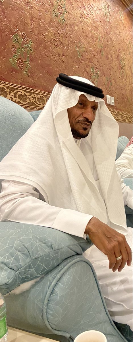 bnhndy's tweet photo. نحتفي هذه الليلة بصدور كتاب صديقنا الأستاذ : عبدالرحمن الحادي (شظايا الفكر) 
ألف مبروك 👏👏 https://t.co/UoHtgMVnEu