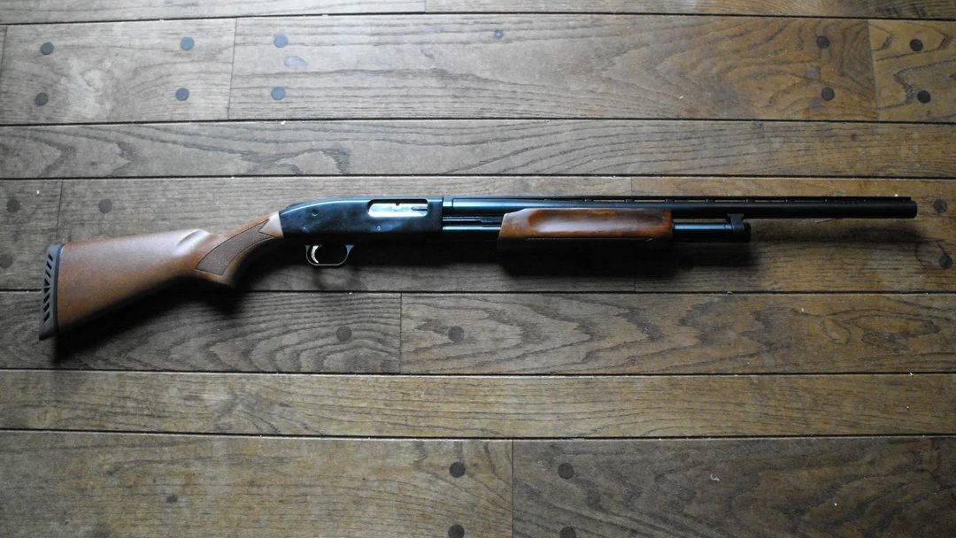 Mossberg tweet media