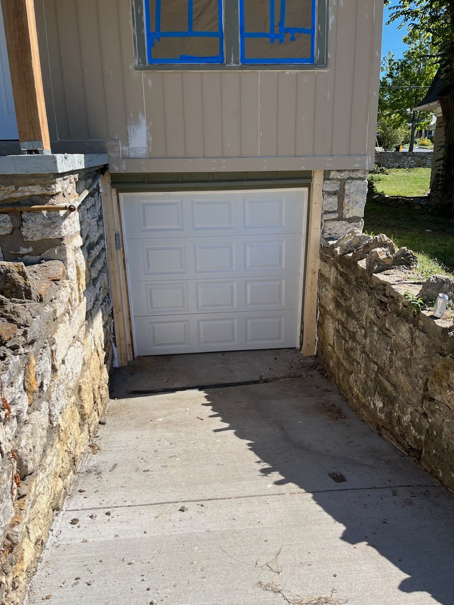 DoorSharp's tweet image. A noisy or sticking door means your parts are fighting each other. Sharp Overhead Door fixes the alignment and worn rollers before they cause a breakdown. Get that quiet, easy motion back with a professional tune up from our local team.

#SharpOverheadDoor #Repair