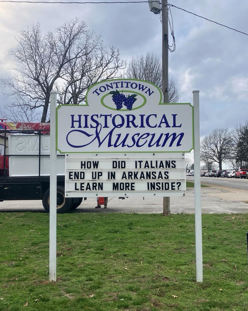 yoursignsource's tweet photo. New sign. Timeless story. 🍇
Tontitown Historical Museum just got an upgrade!

#SignStudio #NotJustSigns #CompleteVisualMarketing #WeveGotYourBack #YourSignSource https://t.co/CvaN2Tcoo5