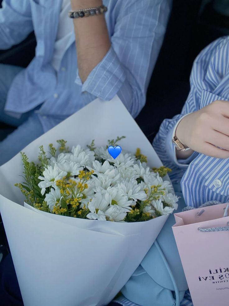 𝐒𝐜𝐫𝐨𝐥𝐥 𝐩𝐢𝐜𝐬 tweet media