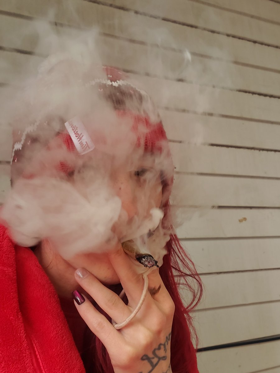 MelodieHoujx's tweet image. #weed #everyday 😶‍🌫️💚