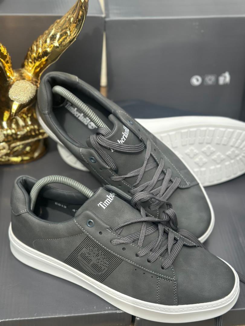 Dinero Crocs 🚚 tweet media