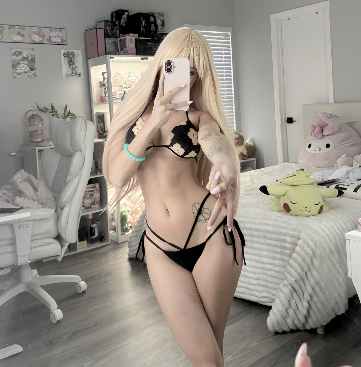 sylvie tweet media