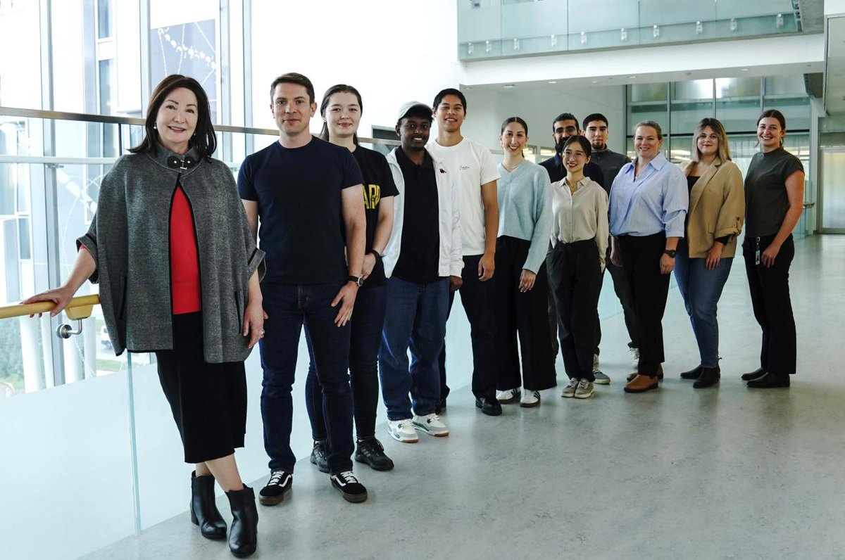 ScienceVancity's tweet image. Dr. Cheryl Wellington's lab is harnessing new tech to detect protein biomarkers in blood. These #biomarkers offer a window into the brain, reflecting biological and pathological changes in real time.

Learn about their cutting-edge work at @VCHResearch: bit.ly/4vWIlMQ