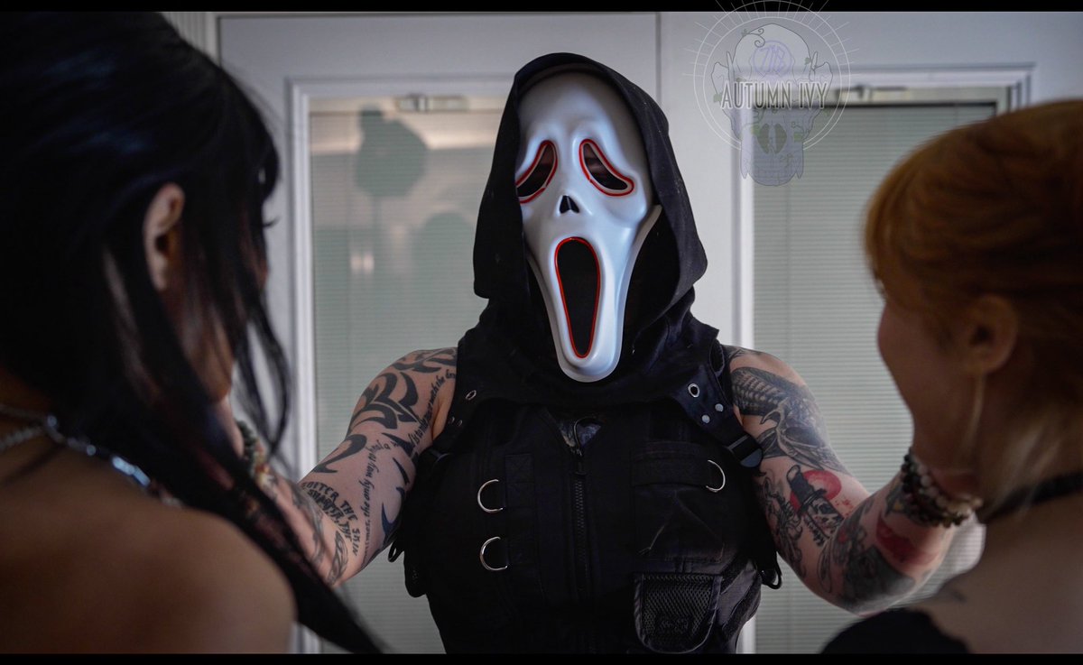 Autumn Ivy tweet media