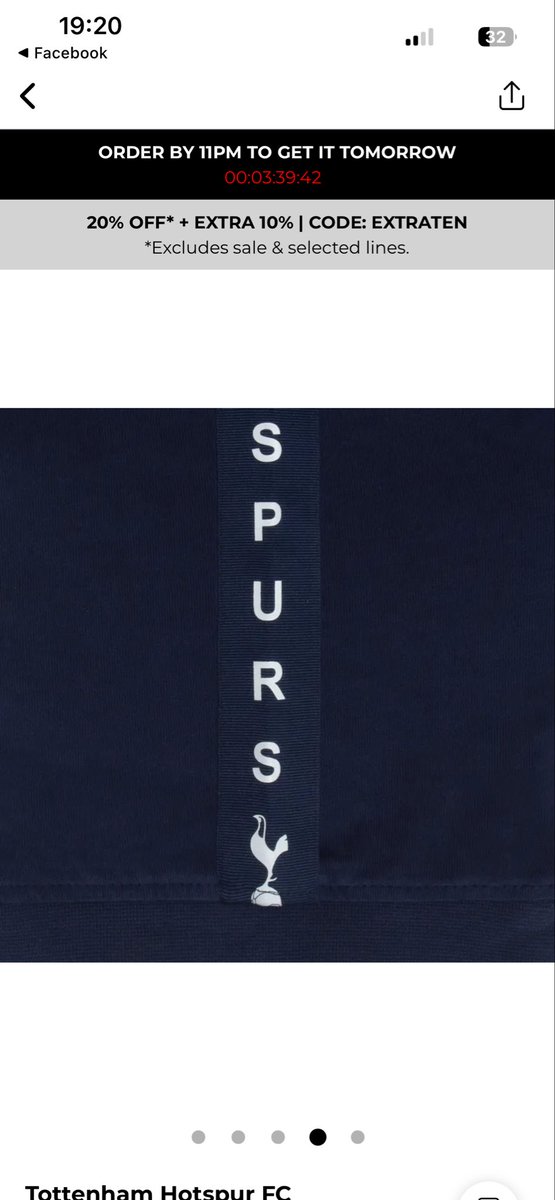 Taysim's tweet photo. Is it just me or does this on Boohooman look like it’s saying ‘Spursy’ it’s like they already know we’re going to get the magic 40points but still go down #COYS https://t.co/VLMz0beol2