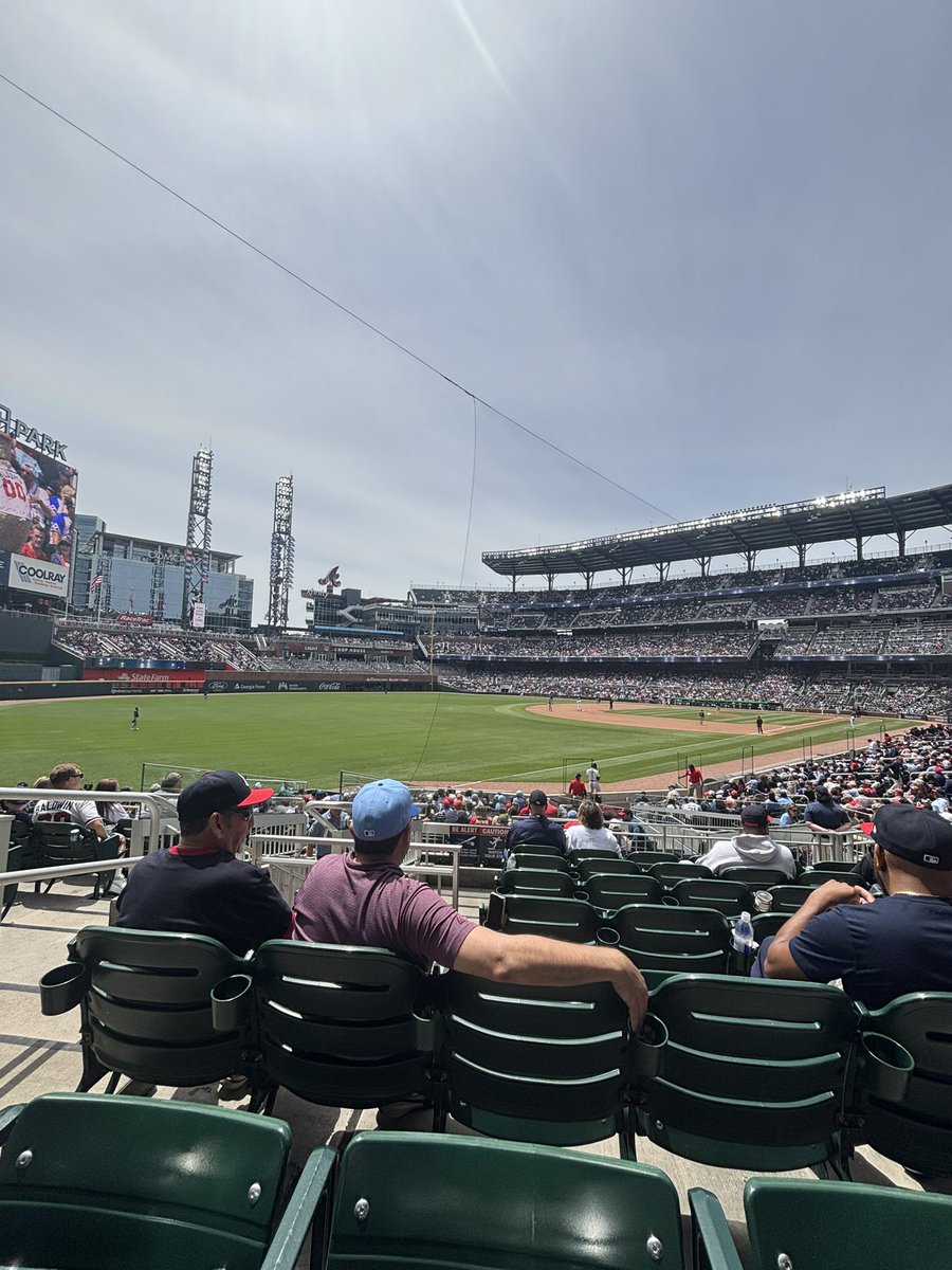 TheDividendDog's tweet photo. What a day for a game! #LosBravos https://t.co/zy91XKkrYn