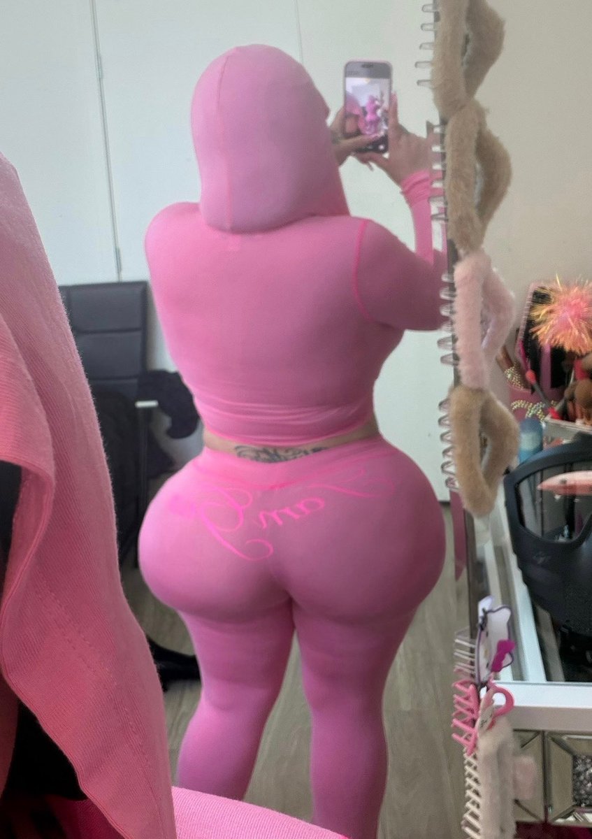 munequita420's tweet photo. i love iamgia omg 😱 so cute 🎀💕 https://t.co/rTWvQWseLB