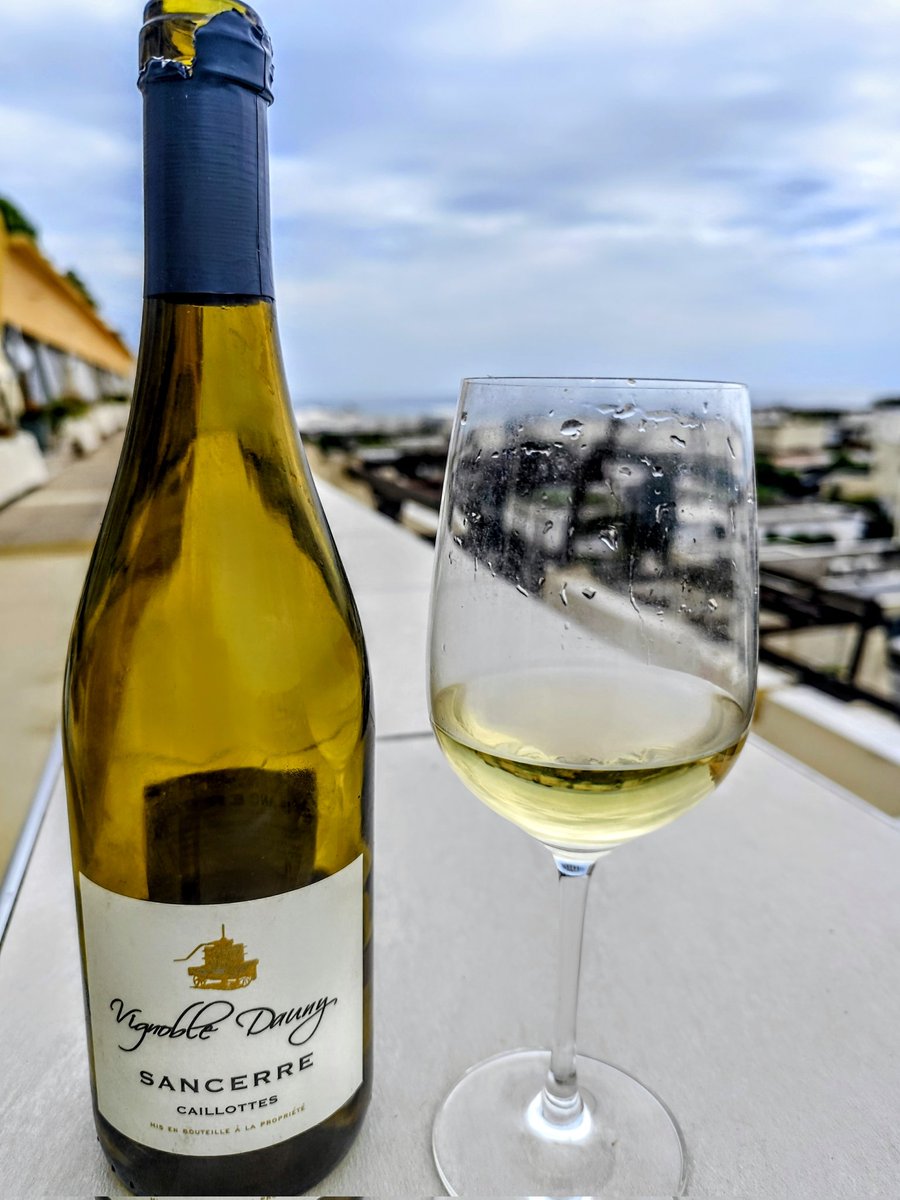 WORLDTROT's tweet image. Un vrai bon #Sancerre pas celui que l'on boit à #Oslo ou #Stockholm