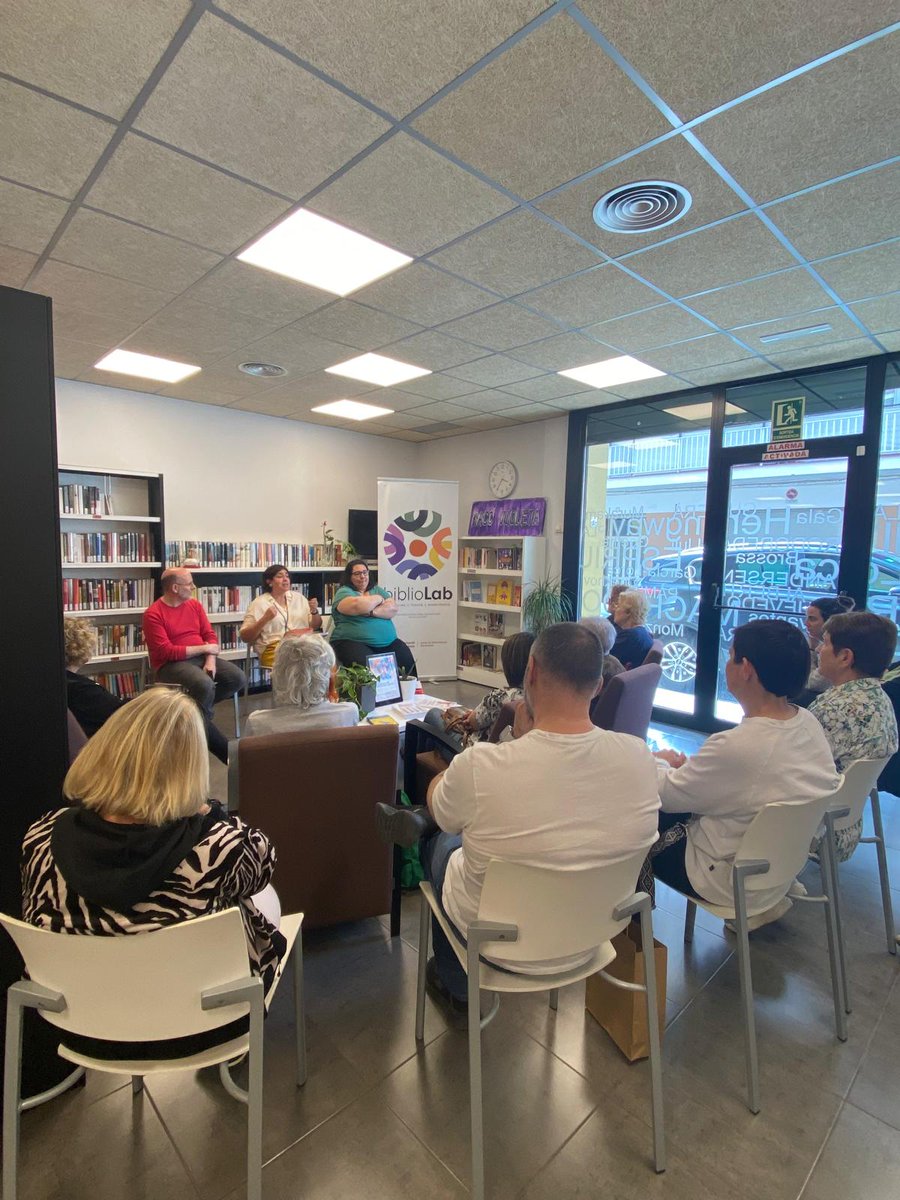 RbecBiblioteca's tweet photo. #bibliopontdevilomarairocafort #bibliotequesxbm #bibliotequesbbm #bibliolabxbm #rbecbiblioteques @persovuses @ajuntament.pont bibliosbagessalutmental @teamartorell @salutmentalbaixllobregat https://t.co/oI7qM8jVkW