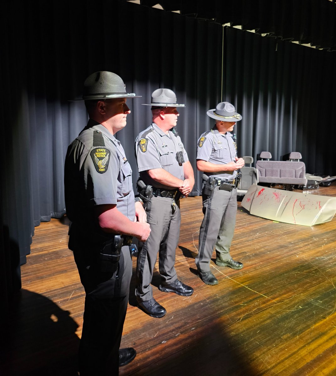 OSHP_SEOhio's tweet photo. The @OSHP Cambridge Post, Noble County Sheriff’s Office and Noble County first responders participated in a mock crash at Shenandoah High School earlier today. Following the mock crash, we talked to students about the dangers of driving impaired and distracted. #DRIVEToLive https://t.co/WBbRcB8QEl