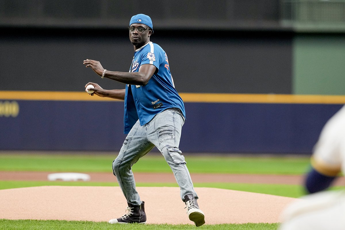 Milwaukee Brewers tweet media