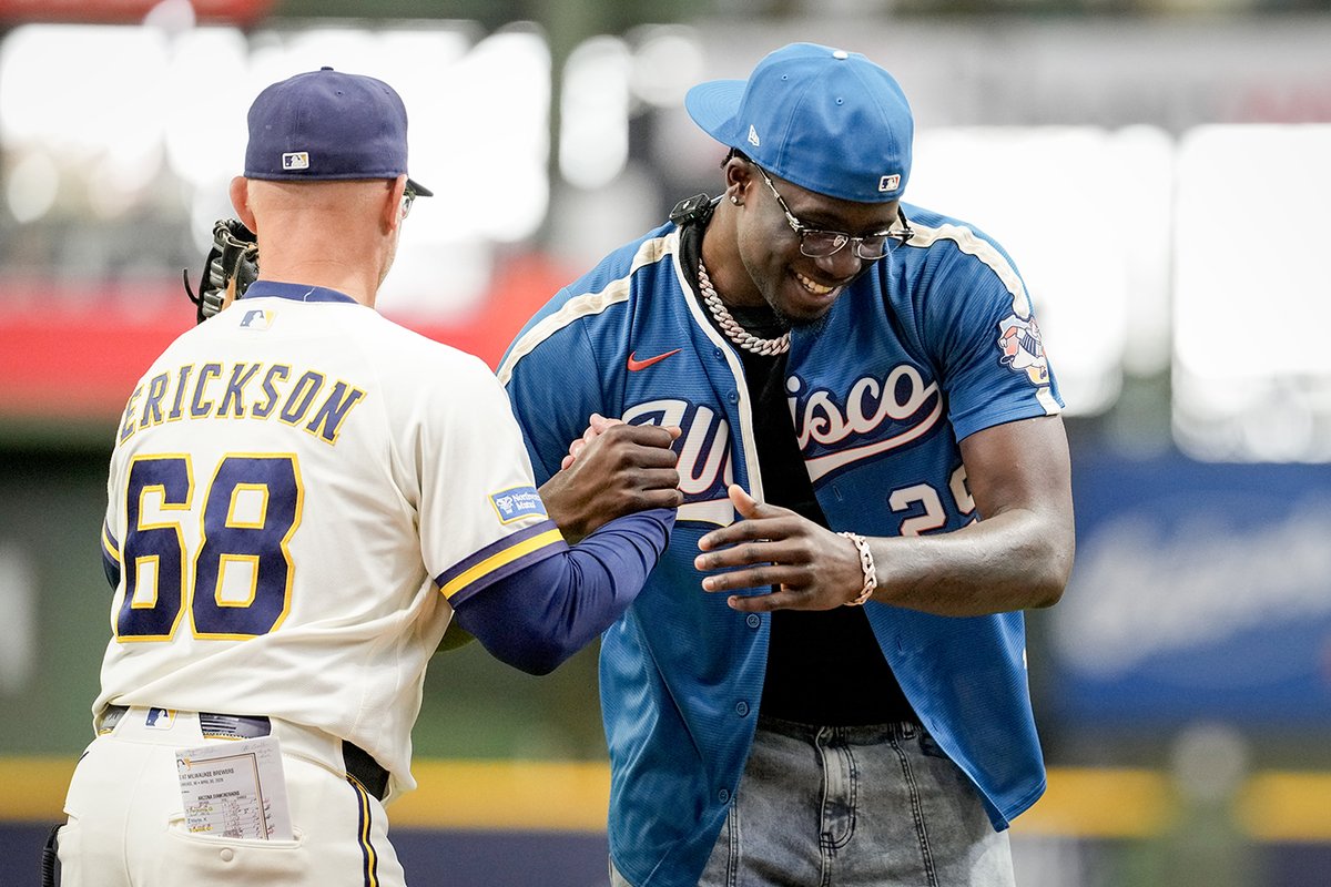 Milwaukee Brewers tweet media