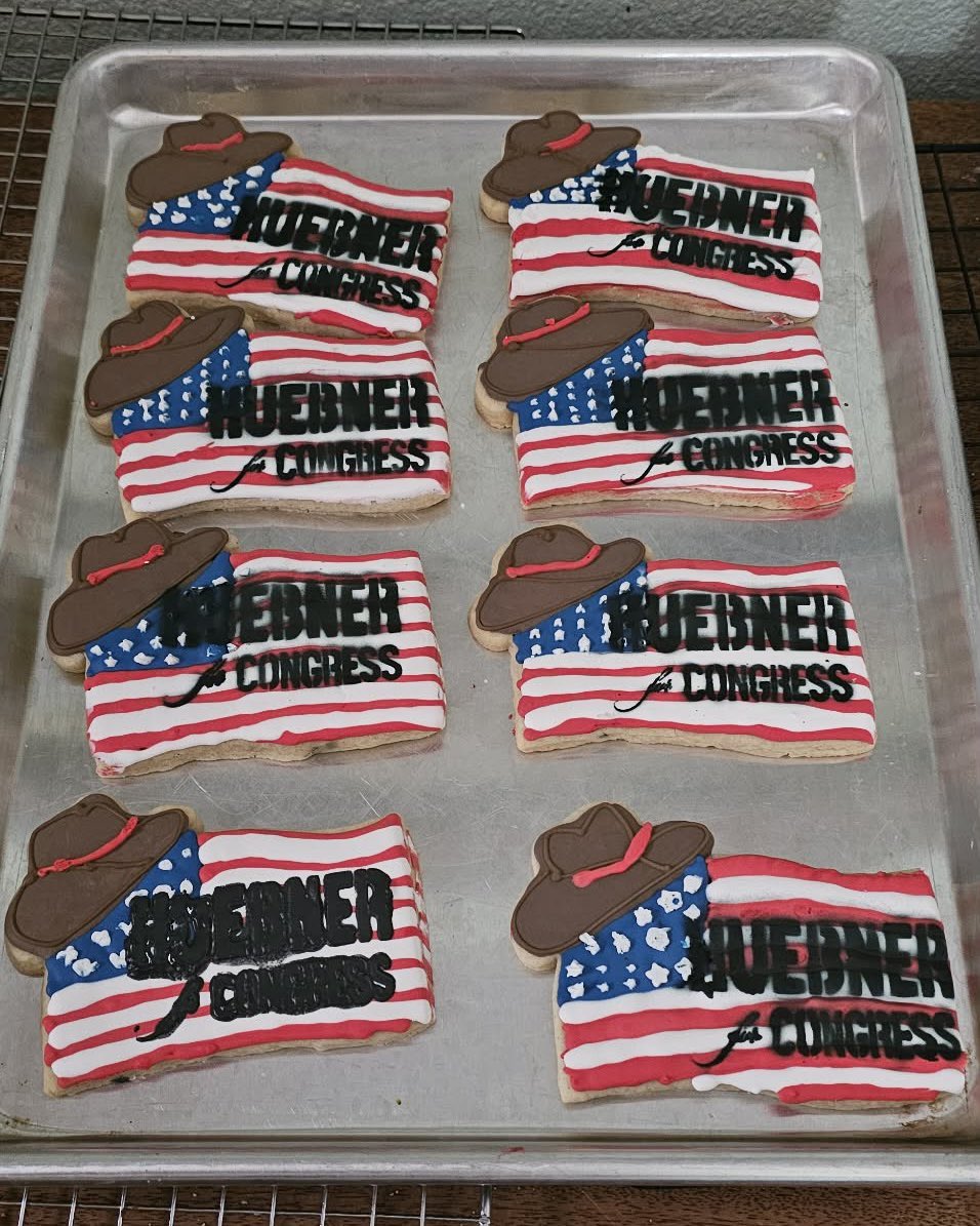 Huebner4NebrCD3's tweet photo. 👉 This really is a ‘For The People, By The People’ campaign. I’m incredibly proud to earn the support of thousands of hardworking Nebraskans all across the 3rd Congressional District who are going above and beyond to help make this happen!

✅HUEBNER for CONGRESS on May 12th. Tell your friends!