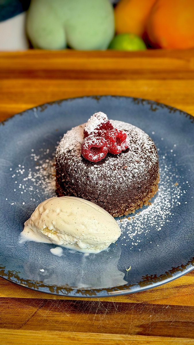 zrod94vqov's tweet image. Big Mac Tacos 🥵

Full recipe on my website cocinarodriguez.com or use the link in my bio.

By the way, I have a Mexican cookbook out called My Mexican Favorites. Get it with the link in my bio or search it on Amazon 

#bigmac #tacos #recipe #foodie #cooking @benjaminrojvrz