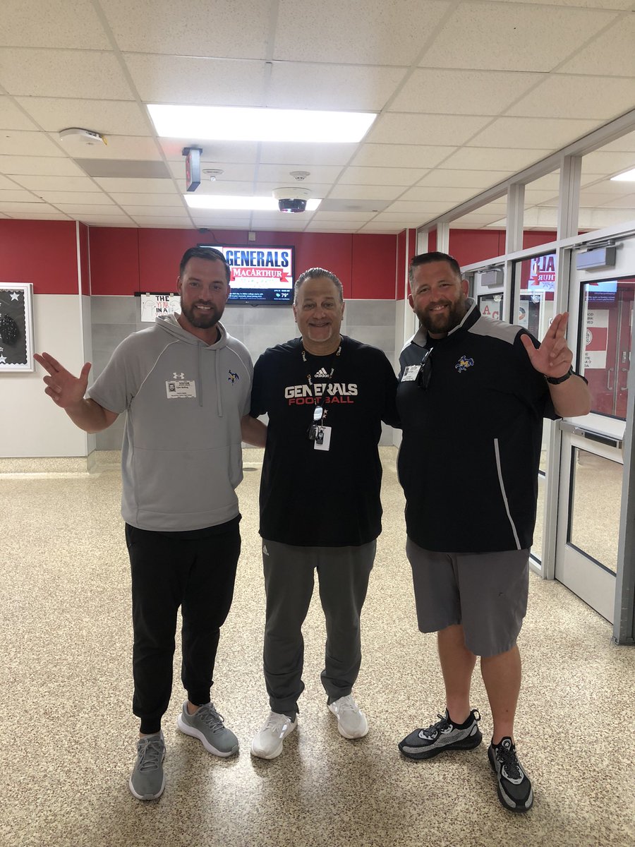 coachb_ware's tweet image. Thanks to @Tyler_Bolfing and @Coach_Segler from @McNeeseFB for stopping by and checking on the @GoBigRedFB kids.  #GoBigRed #RecruitTheMailRoute