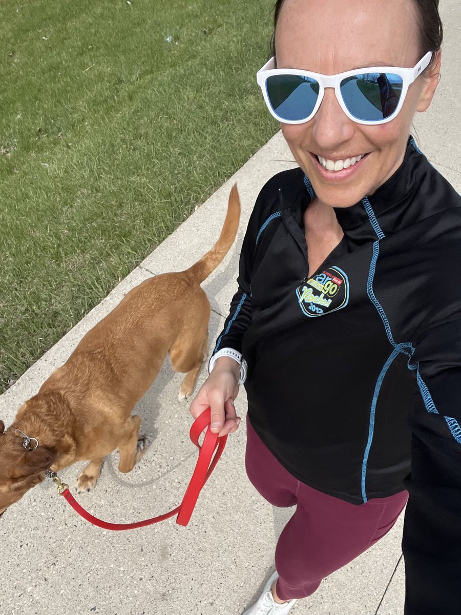 LindsayIRL's tweet image. Who’s a good boy &amp;amp; just ran 2 miles?

🐾💚🐾 

#marathontraining #running #wellness #fitness #exercise #healthyhabits #gratitude