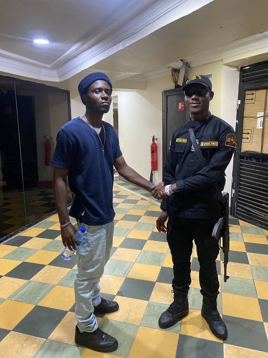 CARRY AM GO tweet media