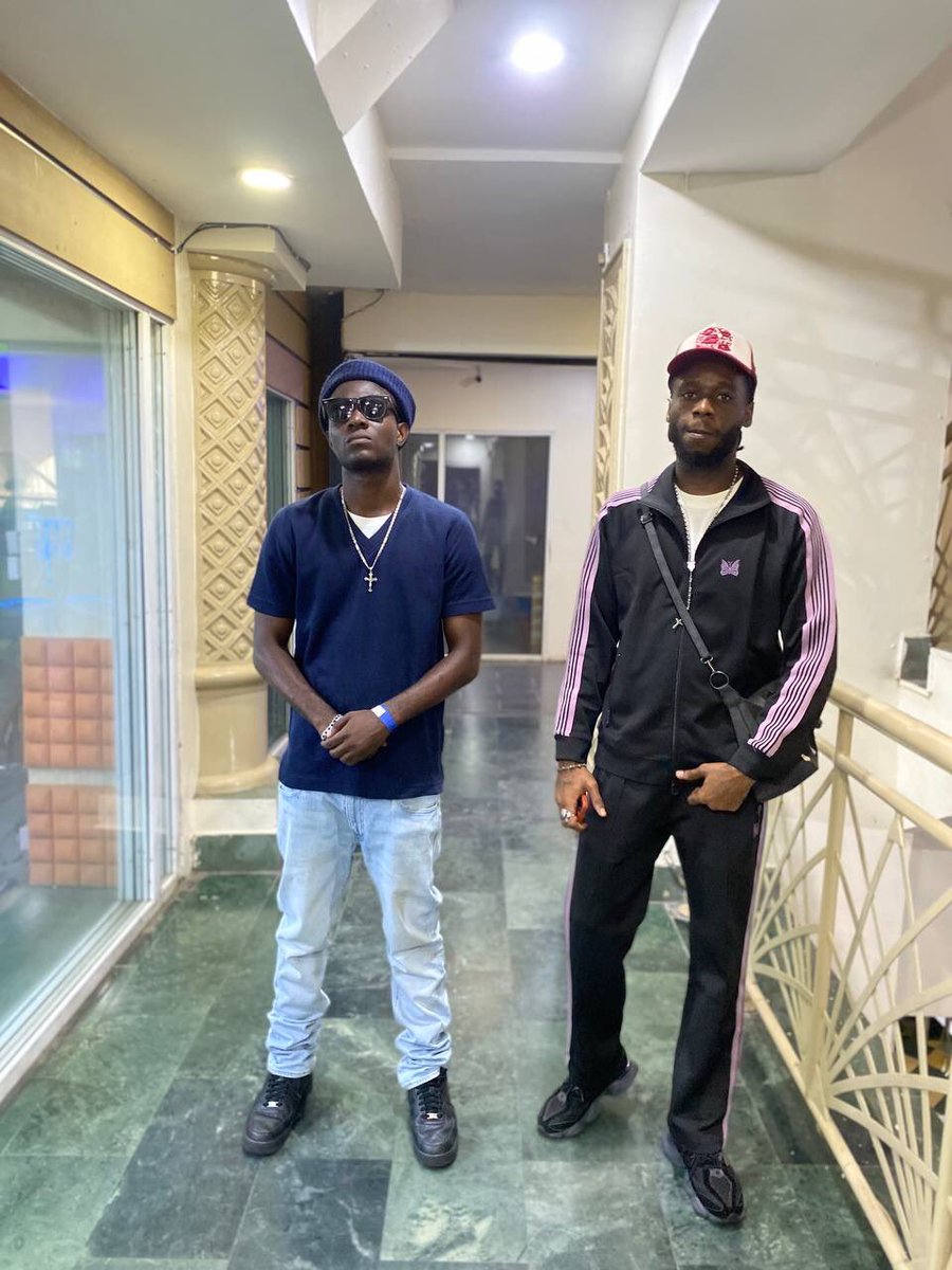 CARRY AM GO tweet media