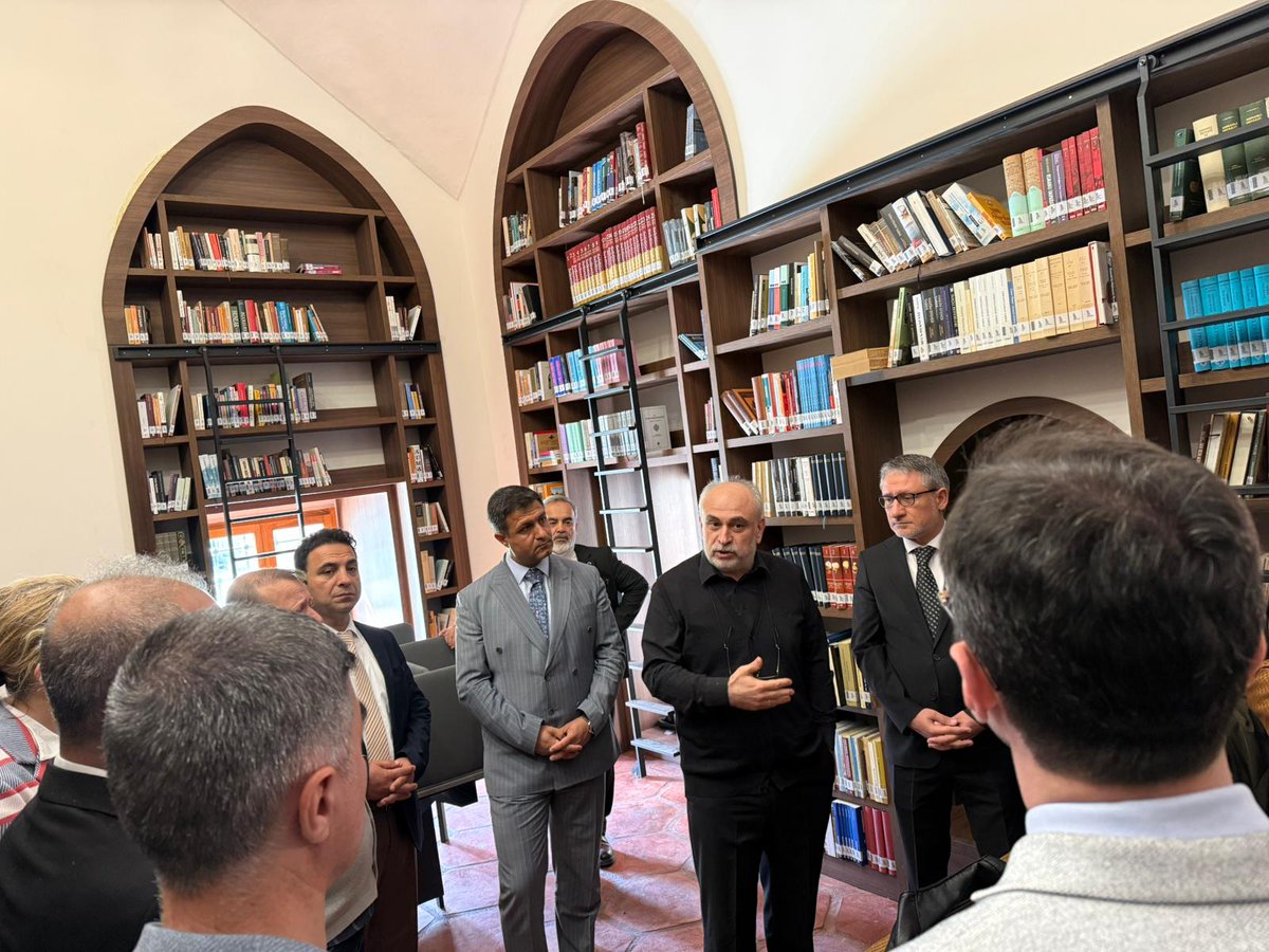 BilimTarihiEnst's tweet photo. Enstitümüz ile @istanbulilmem
arasında gerçekleştirilen
“Geleceğin İnşasında Bilim Tarihi:
İstanbul Öğretmen Akademileri Eğitim Projesi”nin
imza töreni ardından
eğitim yöneticileri ve İstanbul Öğretmen Akademileri
öğretmenleriyle birlikte...
Ziyaretleri için teşekkür ederiz. https://t.co/MjQWpvpgCi