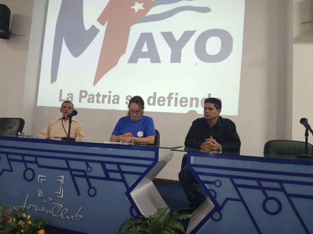 ErlinRondon's tweet photo. Hoy amigos sindicalistas de Canadá, Venezuela, Colombia y Uruguay, nos acompañaron en la Tribuna sindical de Denuncia en contra del Bloqueo de los EUA a nuestro país #CubaNoEstáSola #LaPatriaSeDefiende @Colina_CTCuba https://t.co/Devzbx0GIh