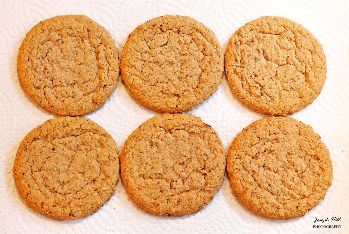 JosephHill3794's tweet image. "Happy #NationalOatmealCookieDay!"🍪
Photo By: Joseph Hill🙂📸🍪

#cookies #oatmealcookies🍪 
#sweet #delicious #yummy