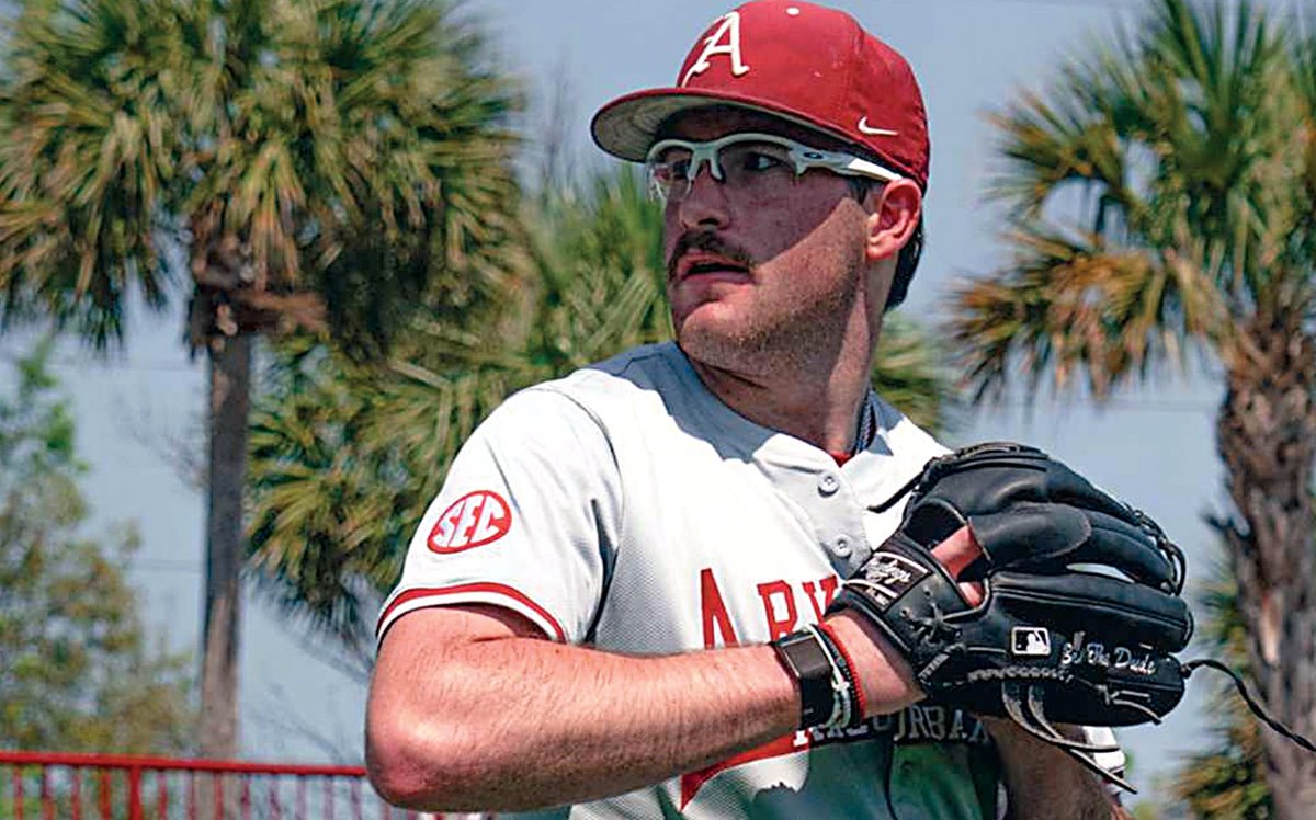 allhogsnow's tweet image. Weekend series between @ArkRazorbacks, @OleMissBSB, two @SEC legends, will go long way in shaping college baseball postseason, final standings.

@RazorbackBSB @SECNetwork @SInow @OleMissSports 
#WPS #Arkansas #HottyToddy
➡️ si.com/college/arkans…
