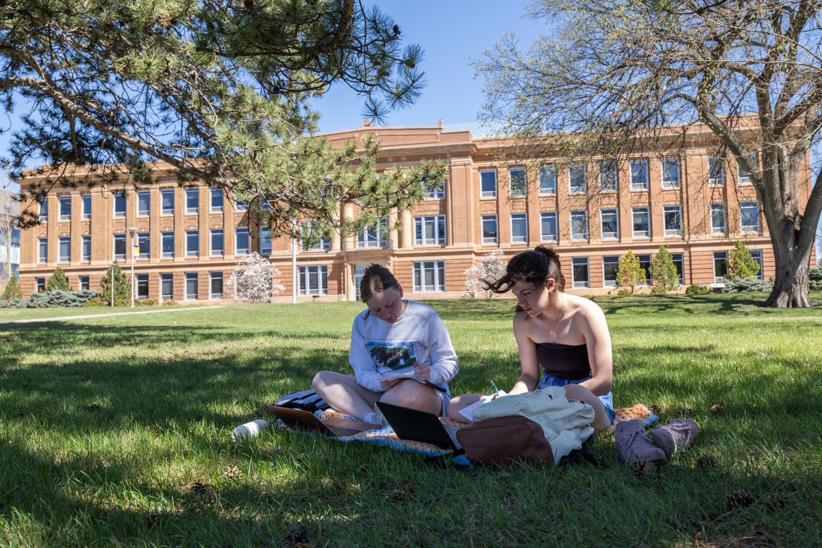 South Dakota State University tweet media