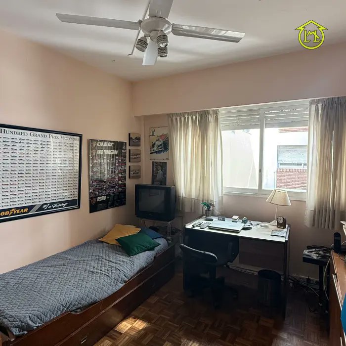 matisanchez's tweet photo. Sigue en venta el departamento de mi papá en Las Cañitas/Belgrano. Living, 2 dormitorios, a media cuadra de av Libertador a la altura del Hipódromo.
PD: los posters de #NASCAR y #F1 que aparecen en las fotos no están a la venta. 
Link a la publicación 👇

https://t.co/Bkr4QeSZbw https://t.co/gn0EdJnjw6