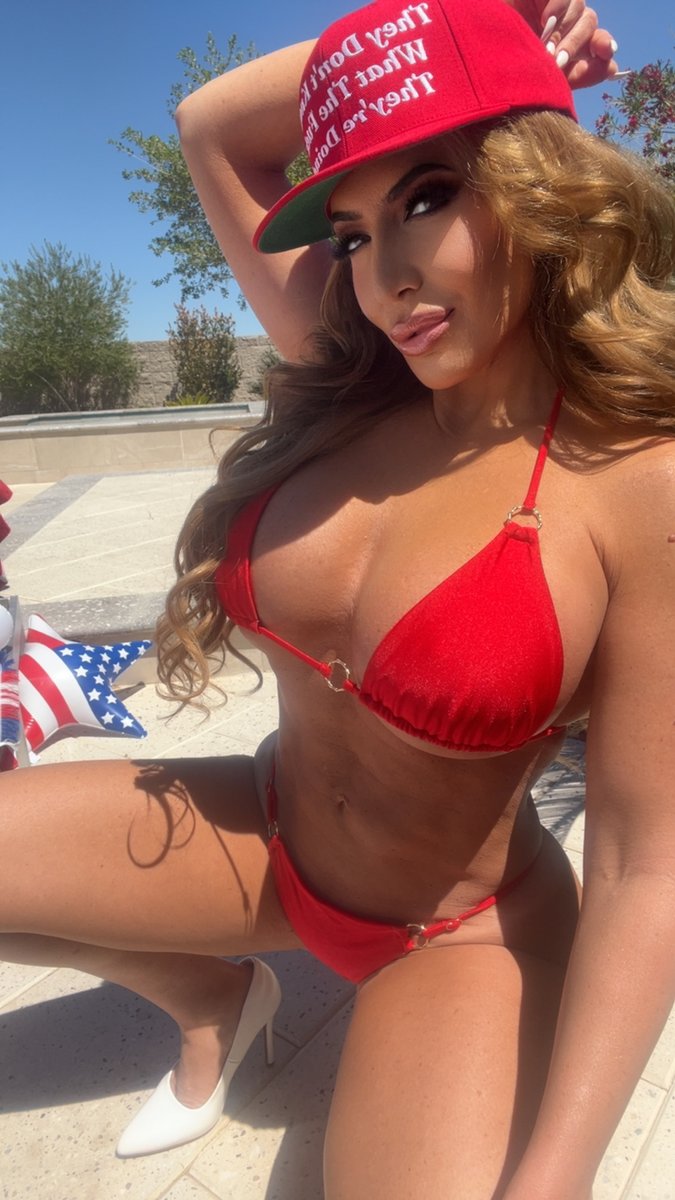 RICHELLE RYAN tweet media