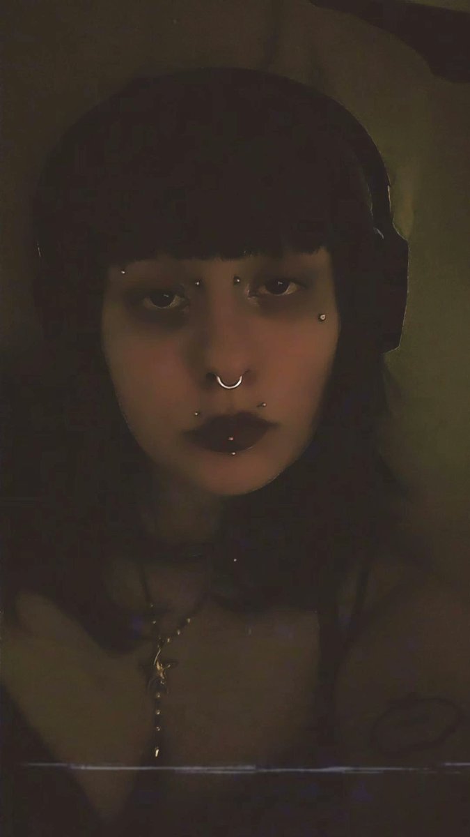 youre not real, girl