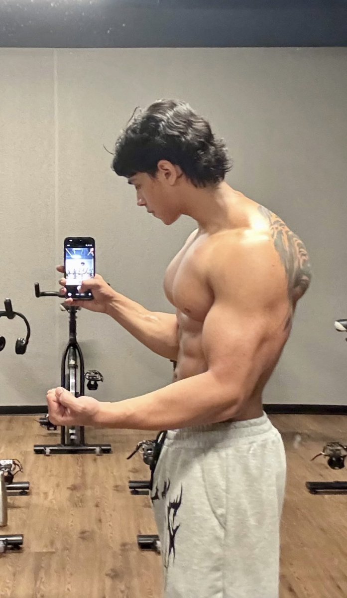 jalatela_rico's tweet photo. Este colombiano si está delicioso, José zapata  😈🍆🥵🔥🤤💦  #gay #sexgay #porn #gayporn #chakal #chakalitos #cogida #macho #hot #nudes #pack #horny #sexo #gayman #caliente #sexogay  @EncuentroGayMty https://t.co/8JKYnSMwOw
