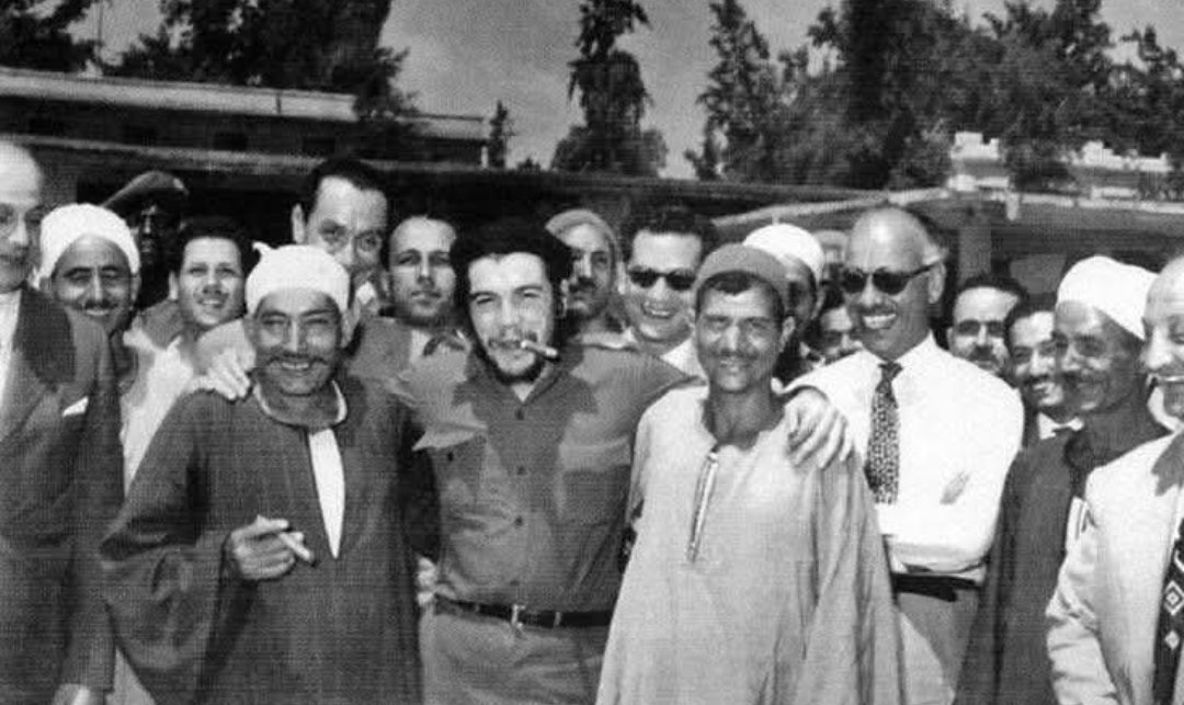amrabdalghafar's tweet photo. @bary1401 جيفارا  وهوا فيها https://t.co/7aZ2EqRFxw