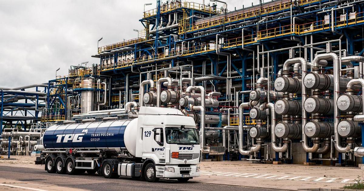 Karol1669024's tweet image. BRAWO POLSKA🇵🇱

Polska firma pokonała Holendrów w walce o strategiczny port. Teraz widać, jak bardzo się opłaciło

Przejęcie holenderskiej grupy Nijman/Zeetank przez polską Trans Polonię okazało się jednym z najważniejszych ruchów logistycznych w Europie. Polacy zdobyli