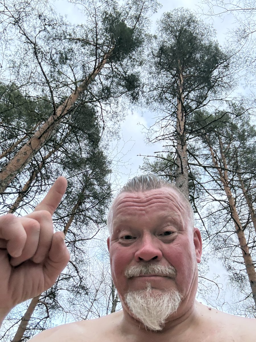 Lukon Lättähattu-Official™️ tweet media