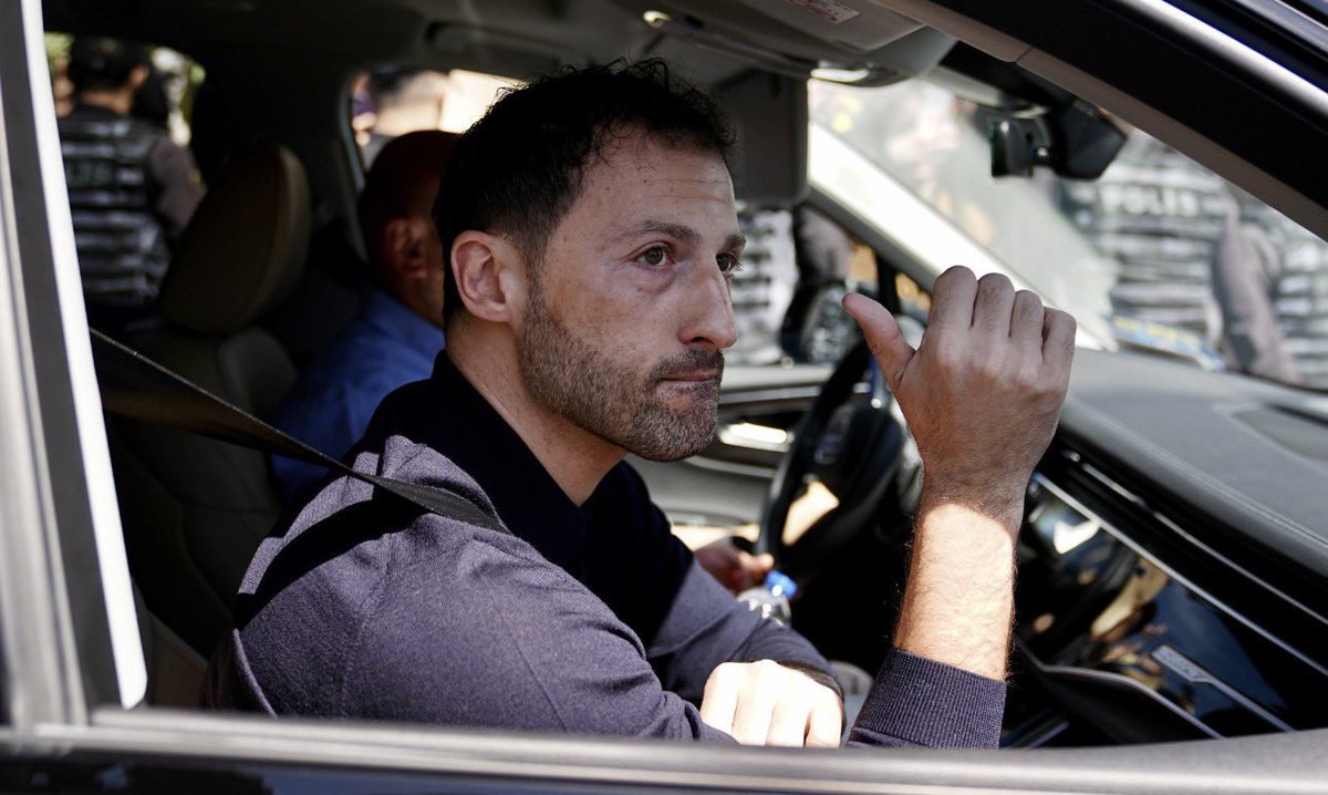 Merve Boluğur tweet media